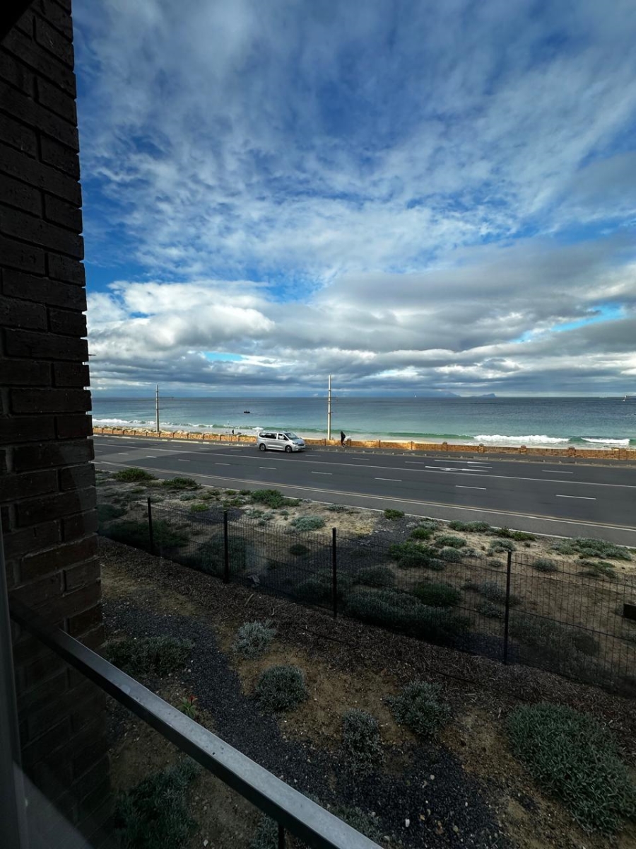 To Let 2 Bedroom Property for Rent in Simons Town Western Cape